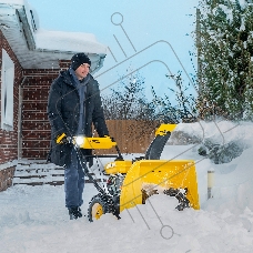 Бензиновая снегоуборочная машина SBM 610, 212cc, ручной старт, фара  Denzel
