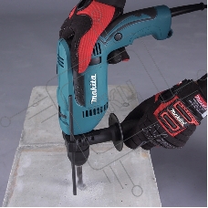 Дрель ударная Makita HP1641 680Вт патрон:быстрозажимной реверс